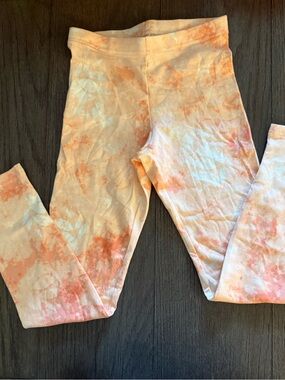 Old Navy Peach and Cream Tie-Dye Kids Leggings Medium 8 NWOT